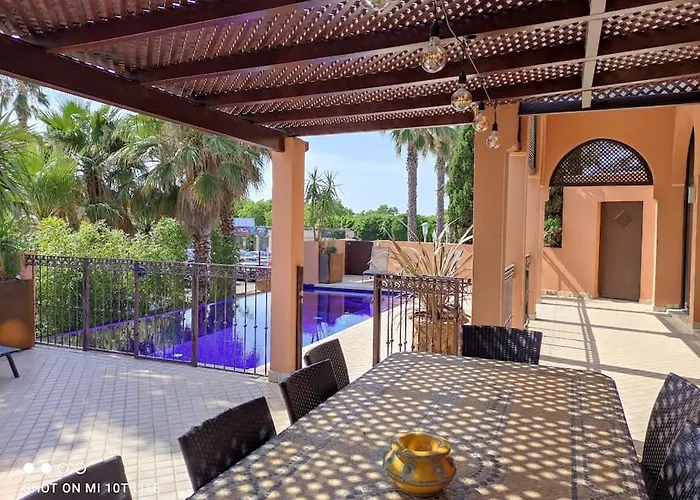 Marockansk riad Ebene, 9 Couple Only Au Village Naturiste