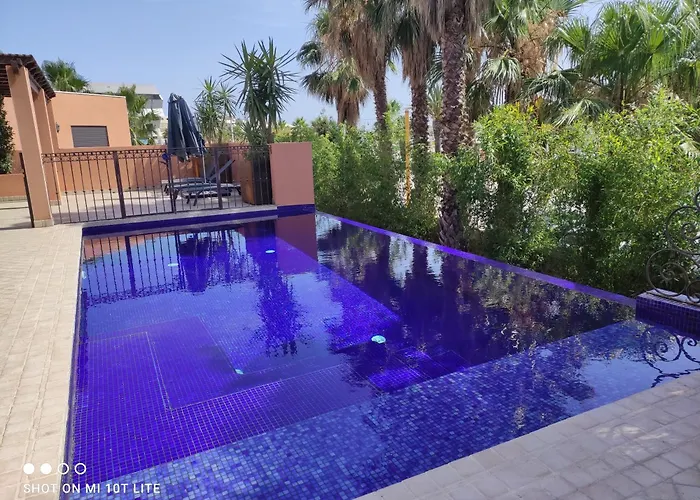 Ebene, 9 Couple Only Au Village Naturiste Riad Agde